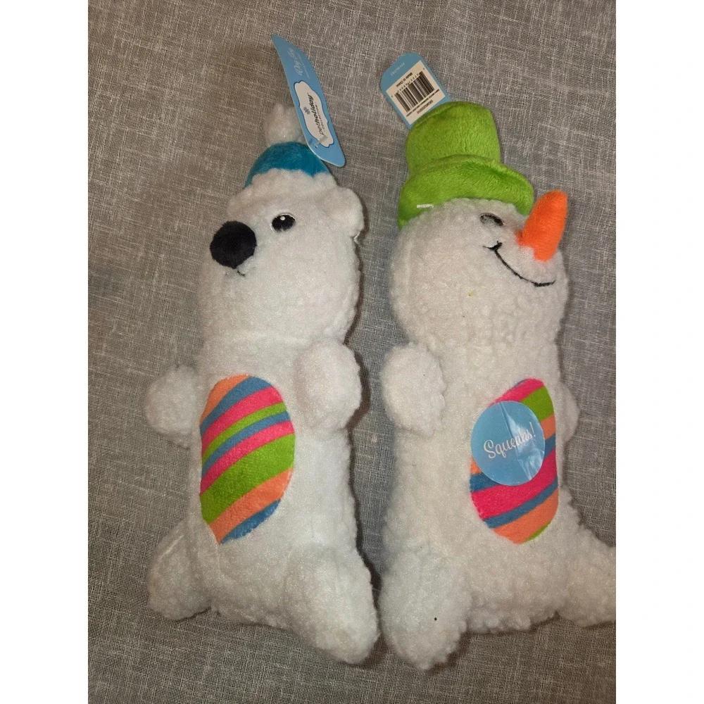 PetRageous Designs Medium Dog Sweater Christmas Truck & 2 Plush Squeaker Toys